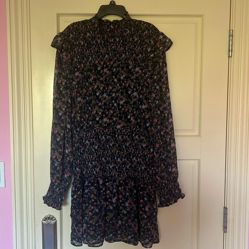 Navy floral short dress